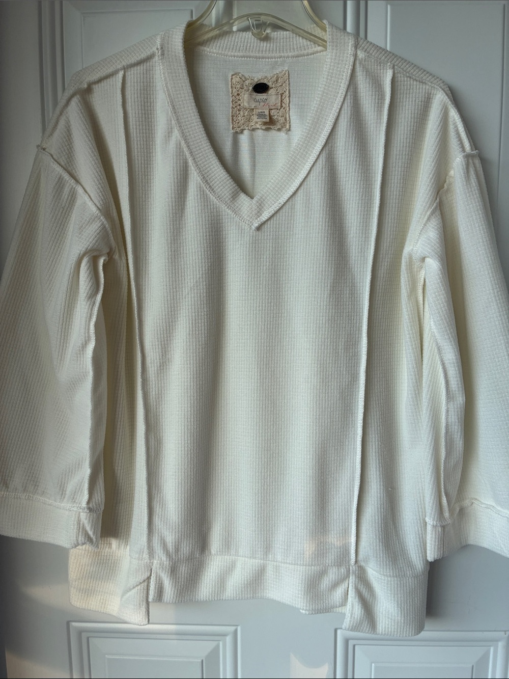 Cupio Cream V-Neck Waffle Knit Sweater